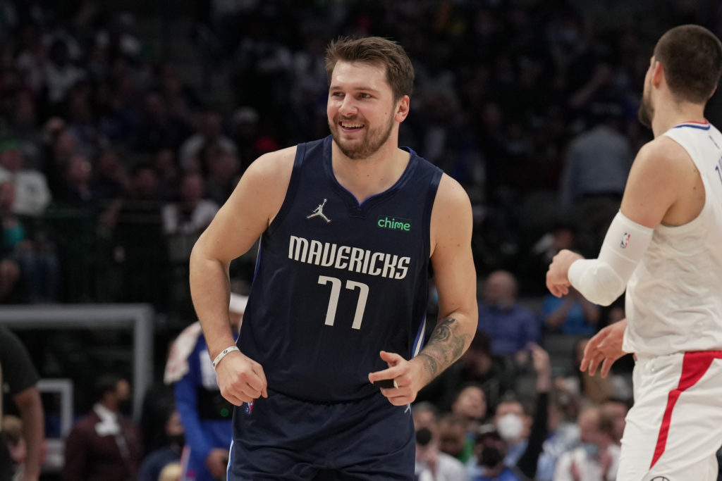 Mavs briefs: Will Luka handle the Heat? Plus former coach honored ...