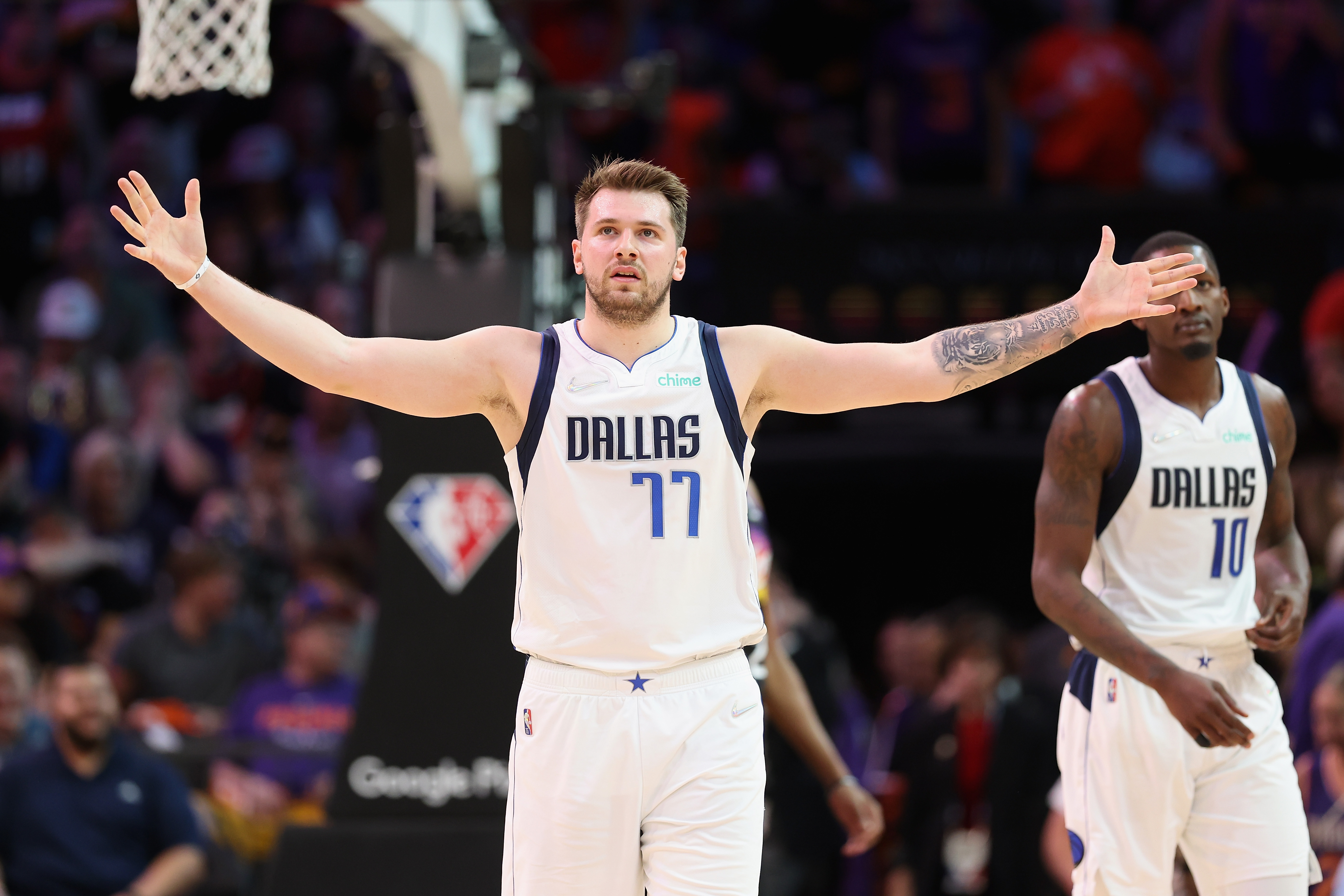 Dallas Mavericks: Dirk Nowitzki wishes he played with Luka Doncic