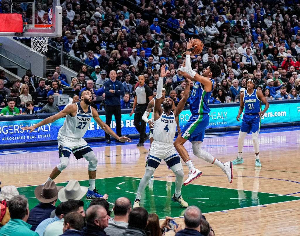 Wild Rally By Mavs Falls Short As Timberwolves Escape, 124-121 - The ...