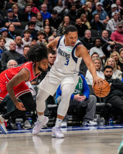 Williams Scores 25 To Lead Mavs To 114-105 Win Over Bulls - The ...