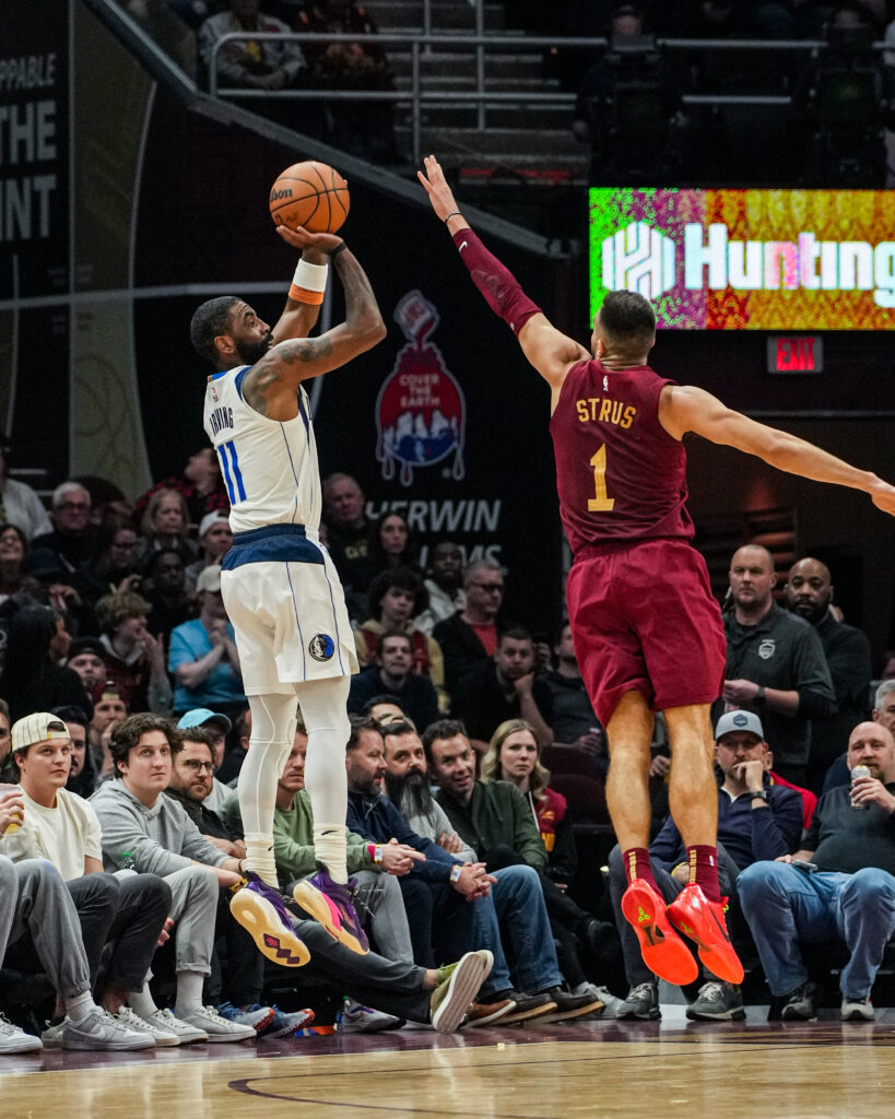 Cavs Stun Mavs With 59-foot Buzzer-beater, 121-119 - The Official Home ...