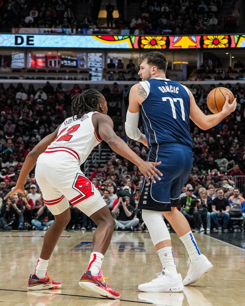 Gafford, Lively set combined record as Mavs run over Bulls, 127-92 ...